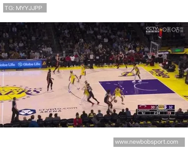 哈克斯三节狂砍27分7篮板湖人曾错失席菲诺的遗憾重现 哈克斯三节狂砍27分7篮板湖人曾错失席菲诺的遗憾重现