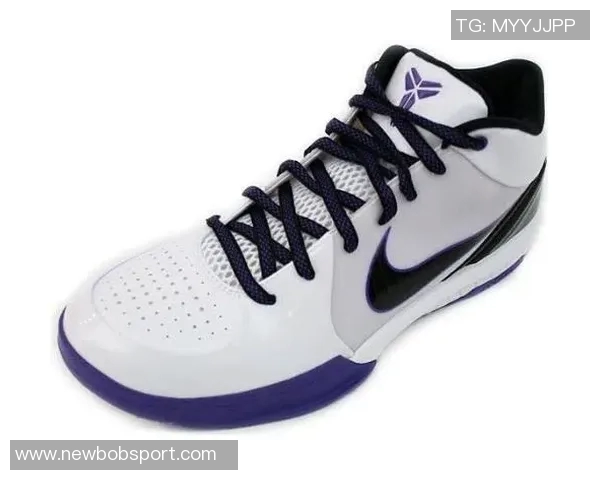 灰蓝色调魅力尽显肯塔基推出全新科比5PE球鞋设计