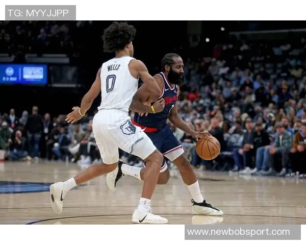 布朗谈上季射手众多现状变化积极寻找投篮机会提升表现