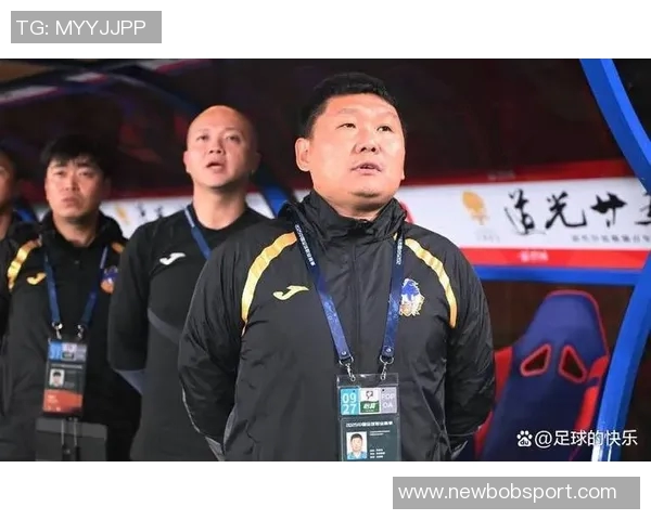 刘建业接任重庆铜梁龙主帅38岁前国脚开启新征程